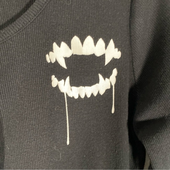 Universal Studio Monster Long-Sleeve Black Romper Top Shorts Horror Halloween - Picture 7 of 11